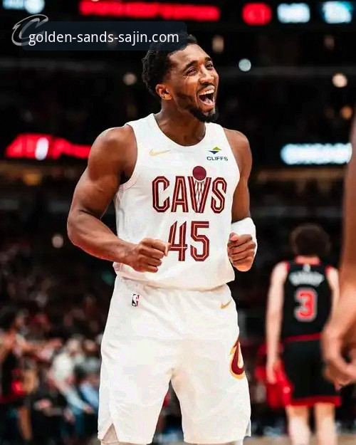 NBA常规赛焦点战：骑士力克魔术，米切尔42分闪耀全场详解